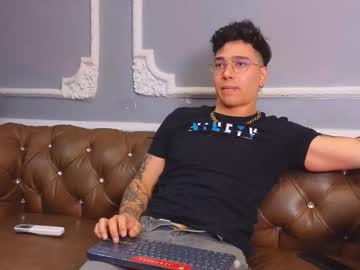 Live cam boy Apolo_burton – Hot Male Cams