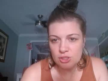 Aprylmae • milf • 31y • United States • public