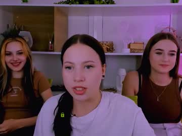 Aria Moo • skinny • 20y • chaturland • public