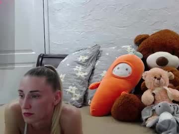 Arianaxxxchanel • blonde • 0y • Ukraine • public