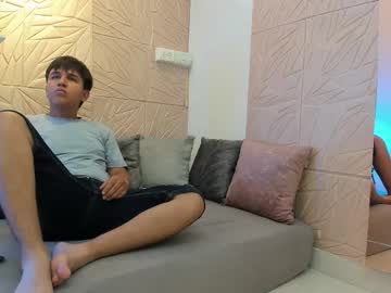 Aron Alexa • couple • 0y • Colombia ? • public