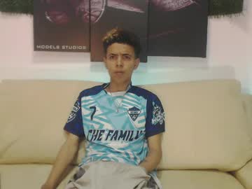aronhottt - Live Cam Model Online on Ted's Cam Directory