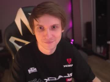 Art Hunter • young • 0y • Russia • public