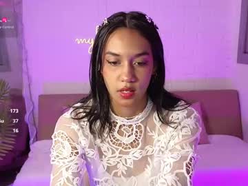 Artemiss Tay • latina • 0y • Saturn and the stars ? • public