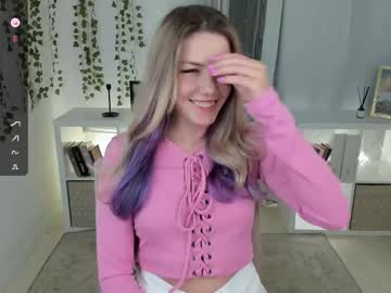 Ashley Swan • 19 • 19y • Europe • public