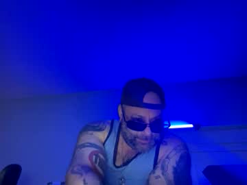 Asilnjd • hairy • 45y • Canada • public