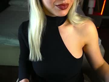 Astraluxe_ • bigboobs27y • Ukraine • public