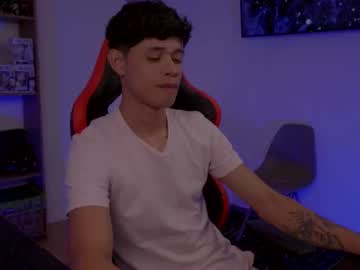 atreus_oficial - Live Cam Model Online on Ted's Cam Directory