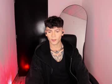 Live cam boy Axel_inkshade, 20 yrs – Hot Gay Cams