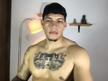 Live cam boy Axel_taylor21, 27 yrs – Hot Male Cams