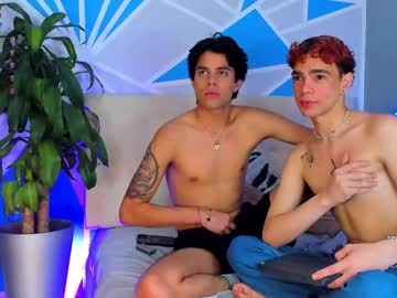 Live cam boy Axelontop – Hot Male Cams