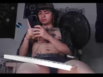 Live cam boy Axl_kush_, 20 yrs – Hot Male Cams
