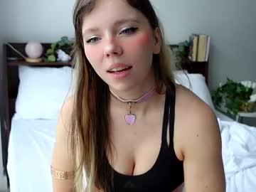 Live webcam: Ayralust, 21 yrs - Female Sex Cams