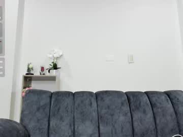 Azahaara  • skinny • 19y • your world • public