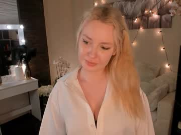 B B Love • shy • 18y • United dream • public