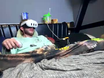 Babykeyzdaddypony • hotcouple • Cincinnati , United States • public