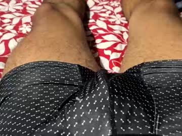 Bajoceroo10 • teen • 30y • Bogotá Colombia • public