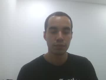 Bape42 live cam profile photo — HD — latino — age 27 — Medellin, Colombia