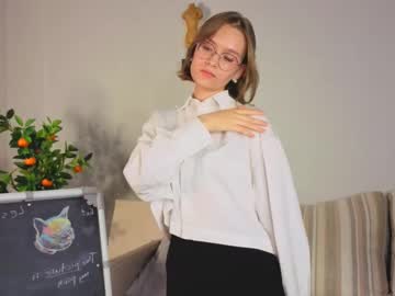 Be My Teacher • shy • 18y • Netherlands • public