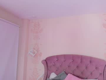 bellaacooper - Live Cam Model Online on Ted's Cam Directory