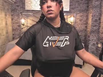 Bellybigboobs • bigass • 20y • In your dark desires ? • public