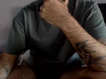 Bi0390 • hairy • England, United Kingdom • public