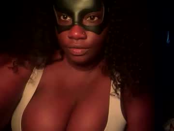 Bianca Davis • bigboobs • 27y • United States • public