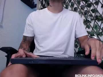 Big Master26 • pussy • 25y • CL? • public