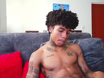 Live cam boy Black_tentationx, 21 yrs – Hot Male Cams