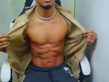 Live cam boy Blackboyxx18, 19 yrs – Hot Gay Cams