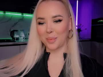 Blond_diamond • humiliation30y • Heaven • public