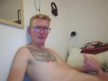 Blondapollonl • gay • 0y • North Holland, The Netherlands • public