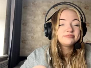 Bonggarrido • bigboobs • 99y • Tulip Country • public