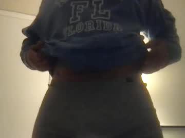 Live cam boy Bostonuts – Hot Male Cams