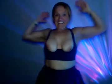 Bouncingblonde4397 • saggyboobs • 0y • United States • public