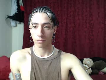 Live cam boy Boy_fox_guys, 19 yrs – Hot Male Cams