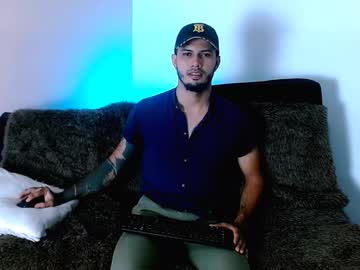 Live cam boy Brandondark_ – Hot Male Cams