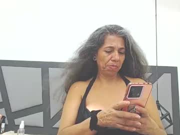 Live cam performer brenda_velasquez, age 52 (mature,  ass,  latina,  anal) – profile photo, streaming now