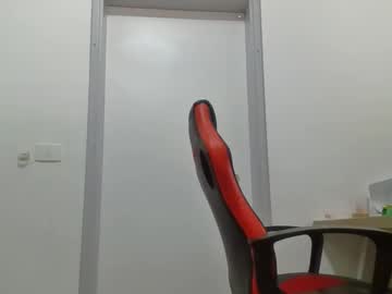 Bubiknaked • outdoor • 28y • europe • public