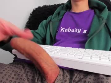 Live cam boy Bumblubee – Hot Male Cams