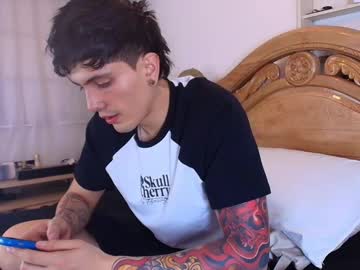 C O C A  C O L O live cam profile photo — femboy — age 23 — ...