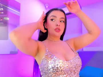 Camila G  • latina • 25y • Colombia • public