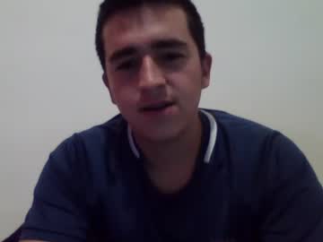 Camilo1dark • happy • 27y • MEDELLIN • public