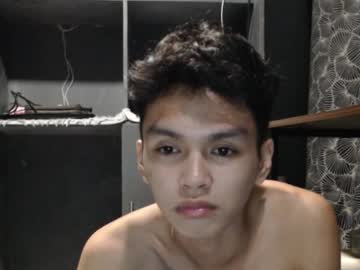 Live cam boy Camwithethan – Hot Male Cams