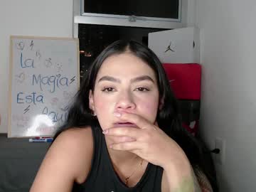 Candyfire666 • latina • 22y • Tu mente • public