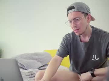 Canguroblanco • bigdick • 34y • New york • public