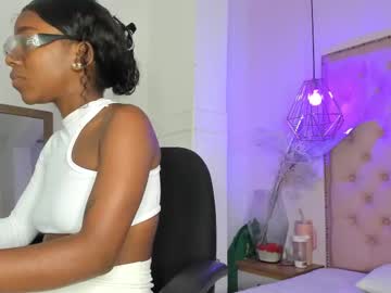 Caramel Hellen • ebony • 21y • PARADISE • public