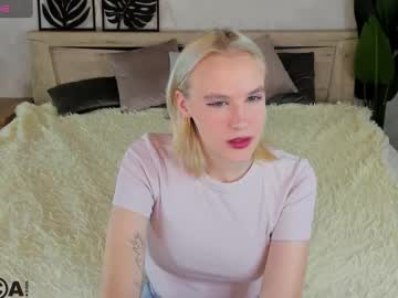 Live cam boy Carolin_miller, 18 yrs – Hot Male Cams