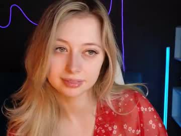 carolinaares - Live Cam Model Online on Ted's Cam Directory