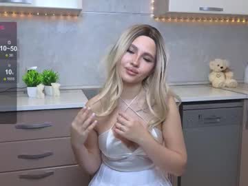 Carolinablllue • new • 18y • LaLaLand • public